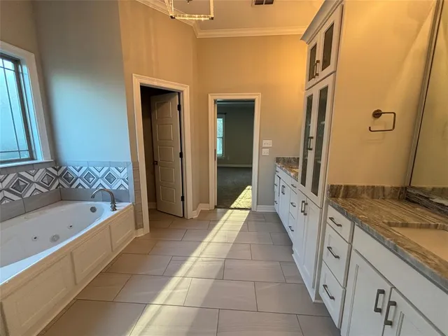 $2,400 | 508 Long Acre Drive, Bossier City, LA 71111