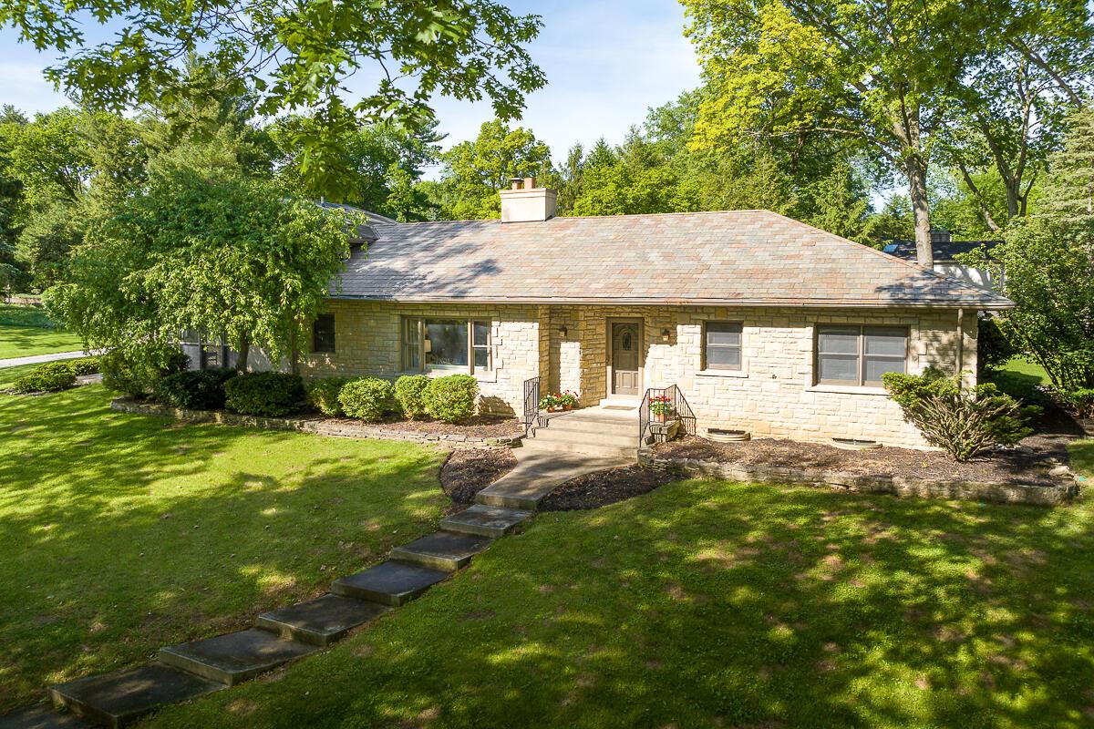 2710 Charing Road Columbus, OH 43221 - Photo 42 of 47 Charing exterior from right