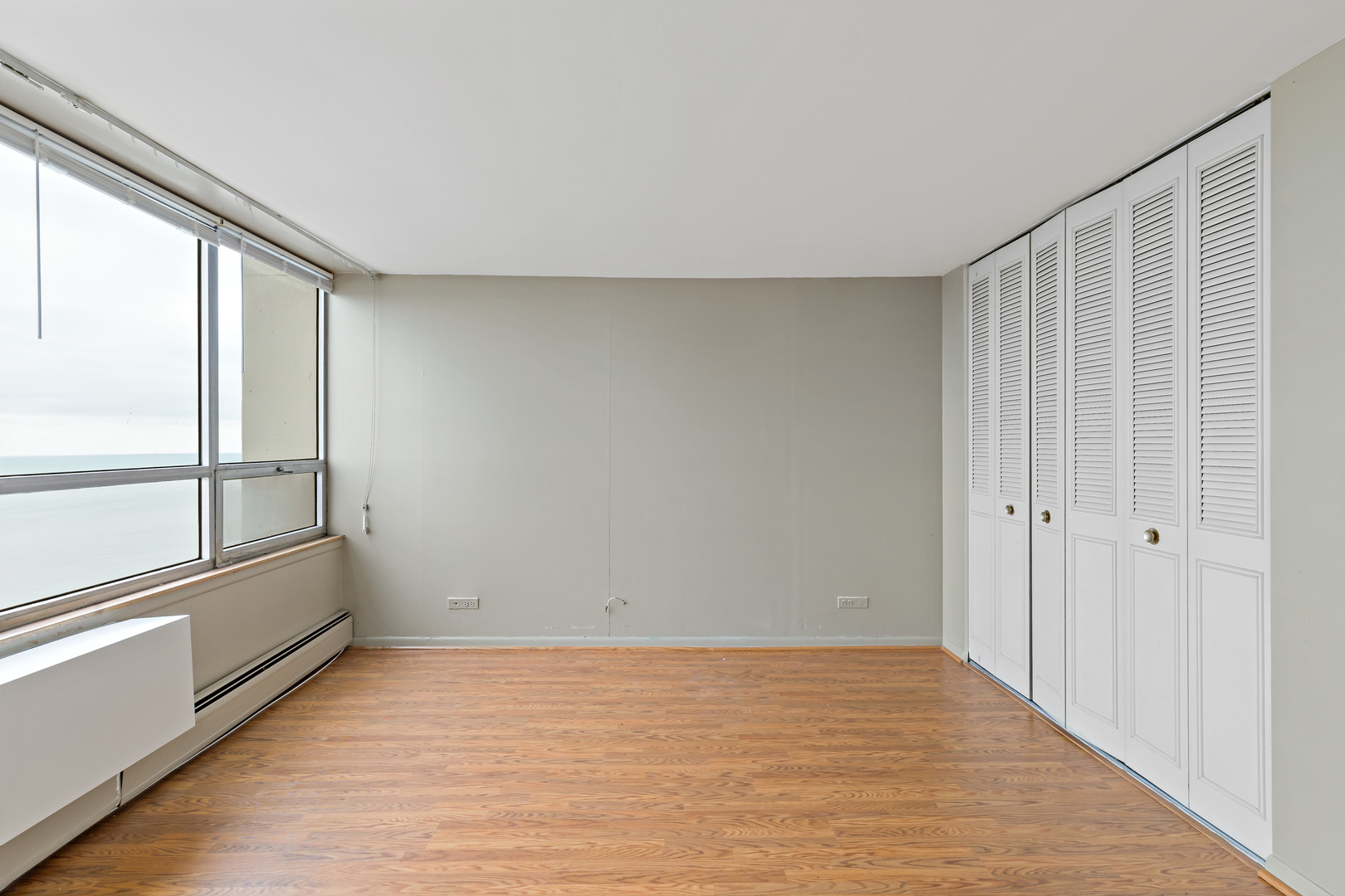 6171 North Sheridan Road, Unit 2511 Chicago, IL 60660 - Photo 8 of 15 Gallery Image 8