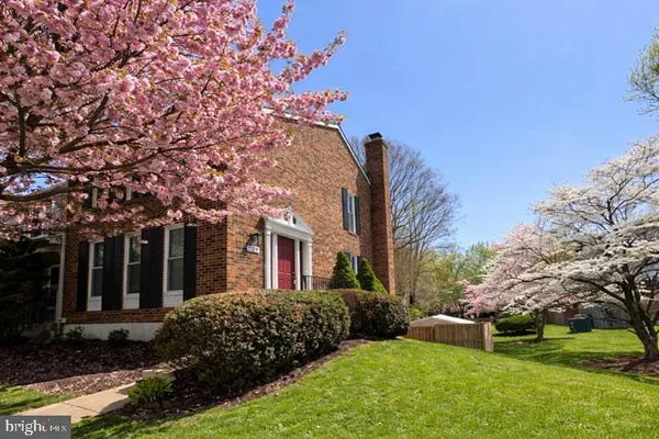 $645,000 | 9129 Blarney Stone Drive, Springfield, VA 22152
