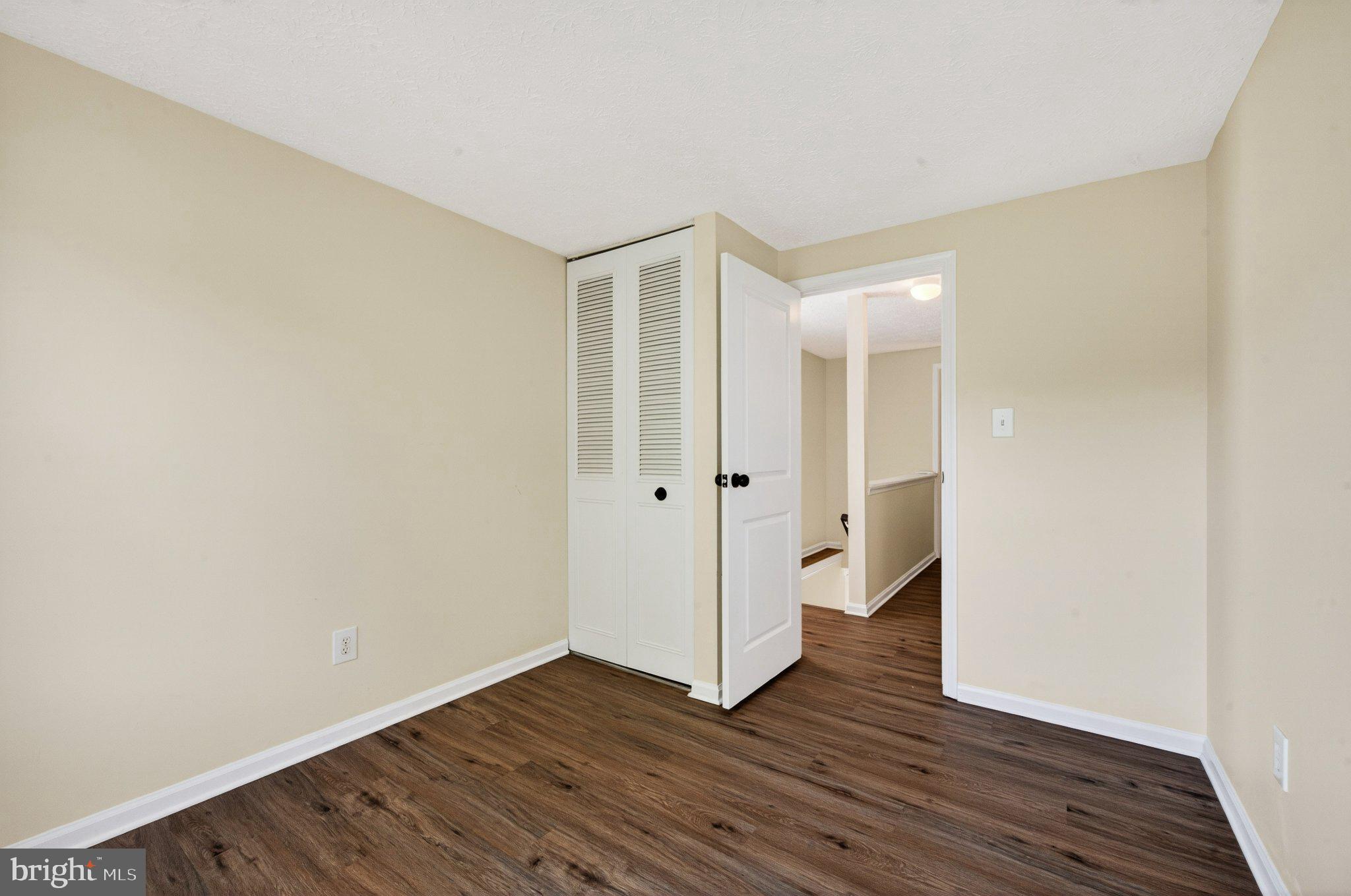 9129 Blarney Stone Drive Springfield, VA 22152 - Photo 21 of 34 Bright and inviting space awaits you.