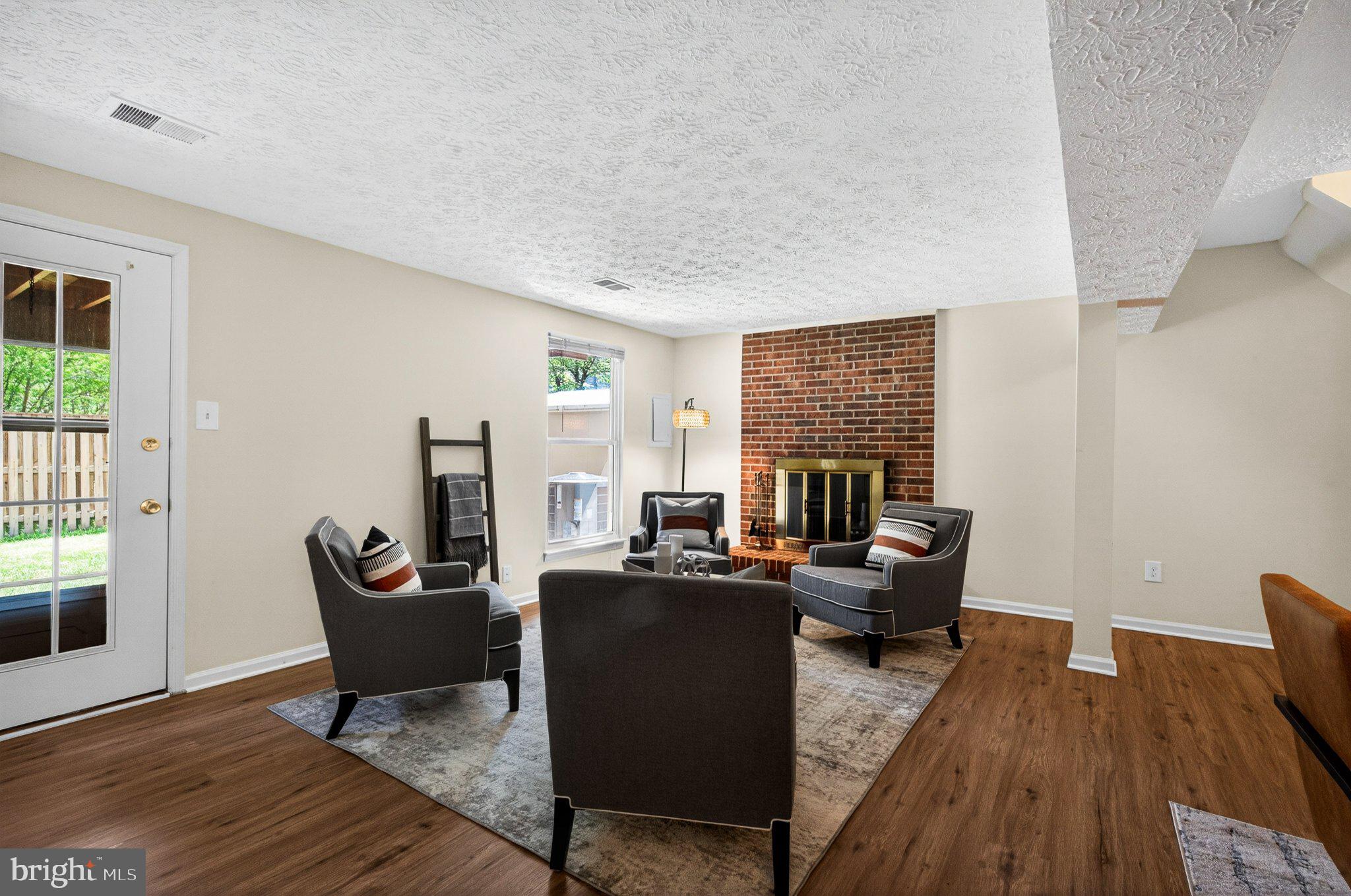 9129 Blarney Stone Drive Springfield, VA 22152 - Photo 23 of 34 Cozy retreat with natural light.