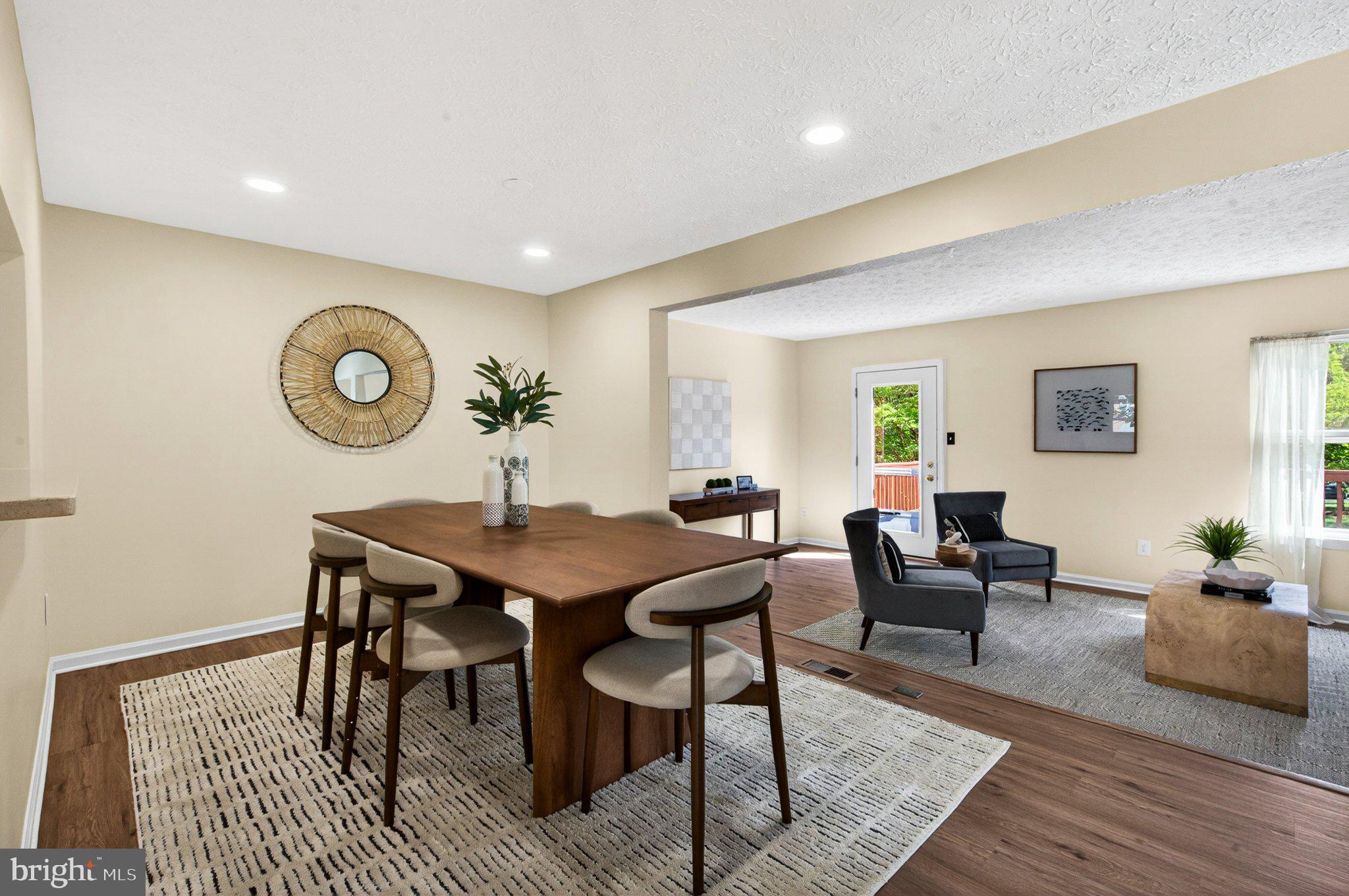 9129 Blarney Stone Drive Springfield, VA 22152 - Photo 10 of 34 Bright and inviting open space.