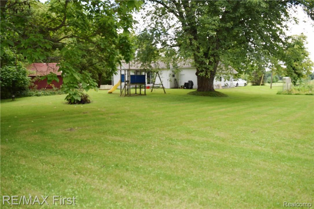 7666 Bryce Road Avoca, MI 48006 - Photo 32 of 39 DSC_0368 (1).JPG