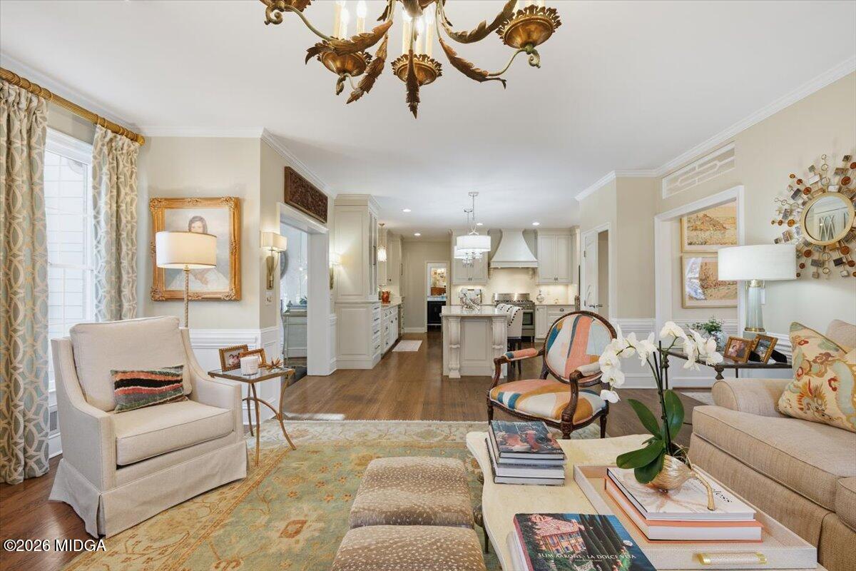 102 Merion Park Macon, GA 31210 - Photo 7 of 54 a living room with furniture