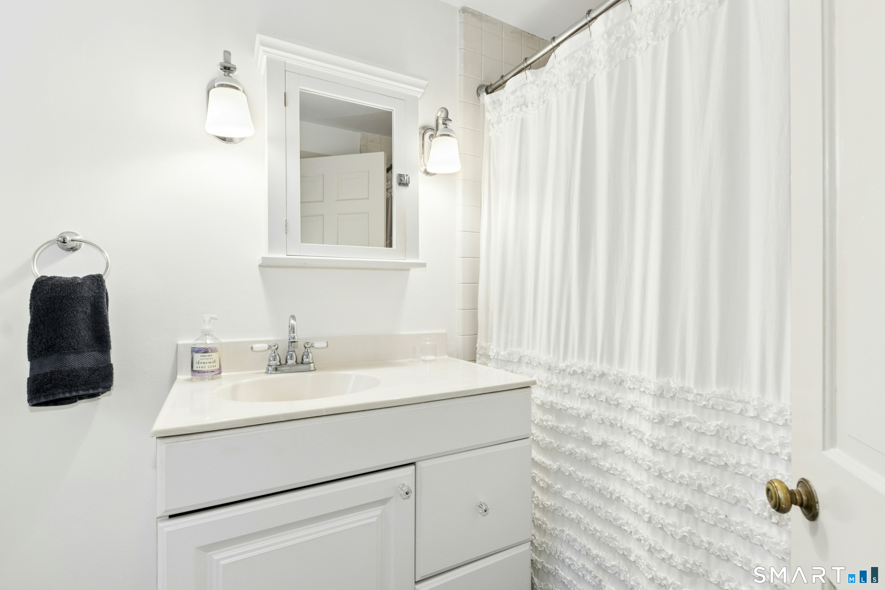 180 Old Branchville Road Ridgefield, CT 06877 - Photo 14 of 39
