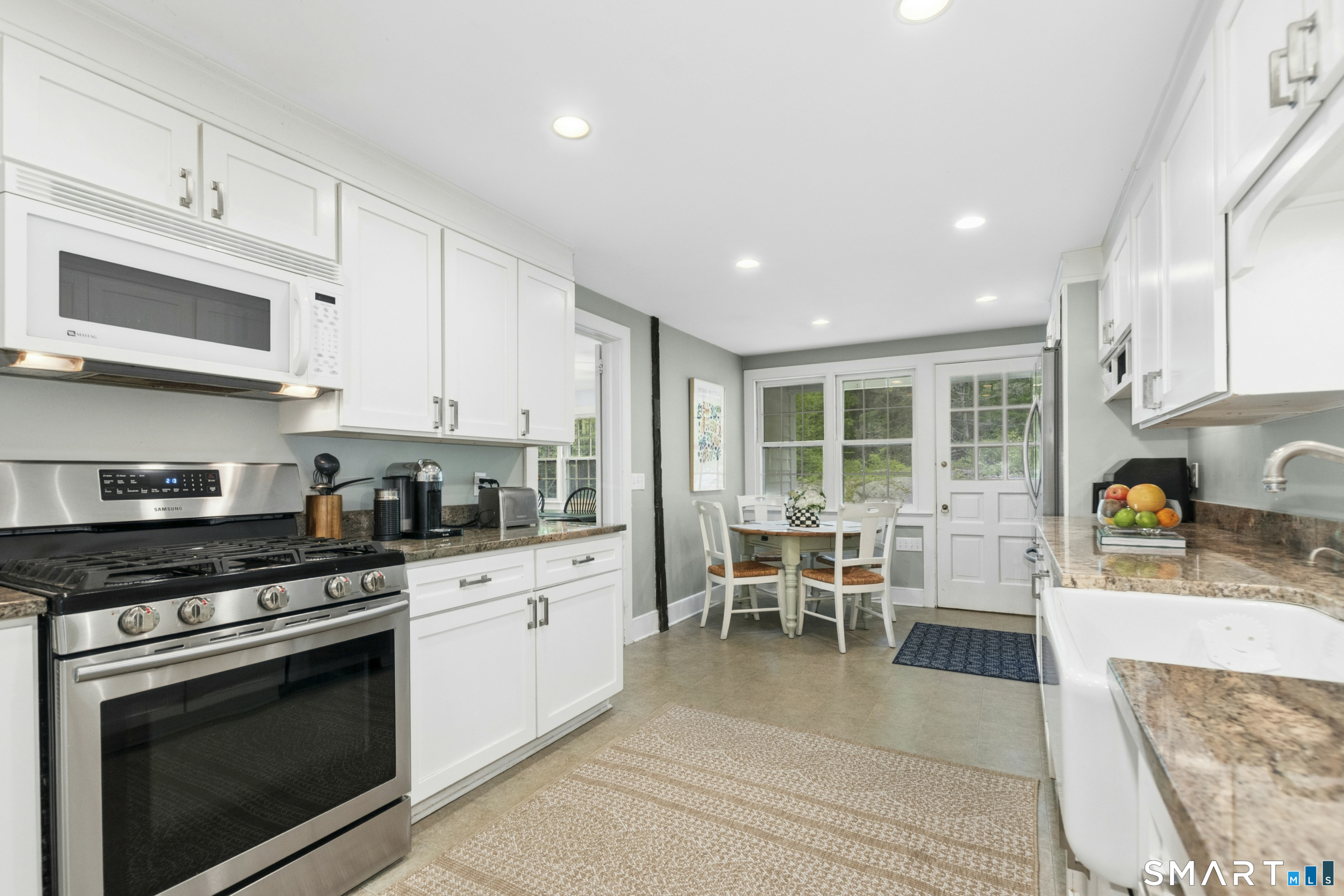 180 Old Branchville Road Ridgefield, CT 06877 - Photo 9 of 39