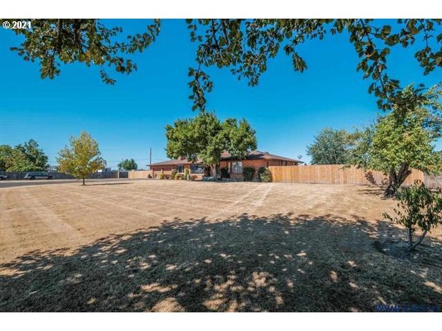 911 Airport Road Lebanon, OR 97355 - Photo 22 of 29 Gallery Image 22