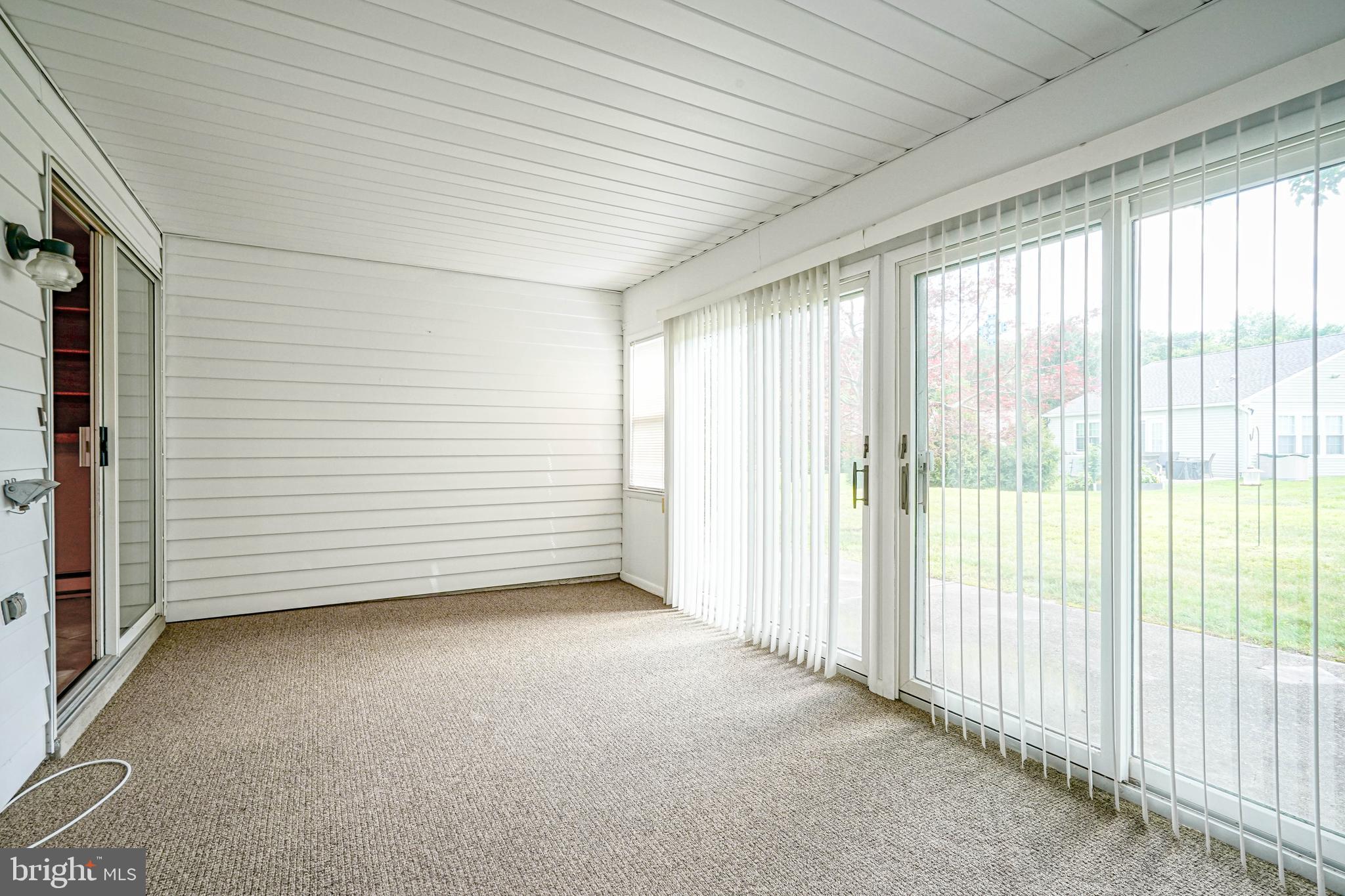 987 Westminster Drive North Southampton, NJ 08088 - Photo 22 of 33