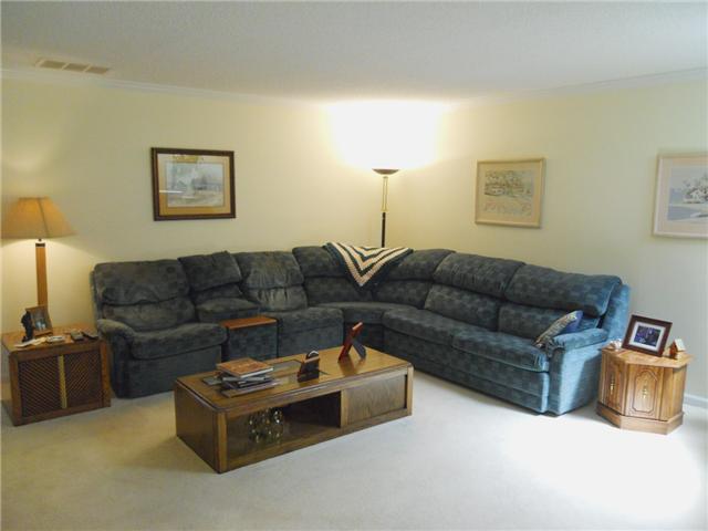 12416 Charing Cross Road Carmel, IN 46033 - Photo 6 of 24 Gallery Image 6