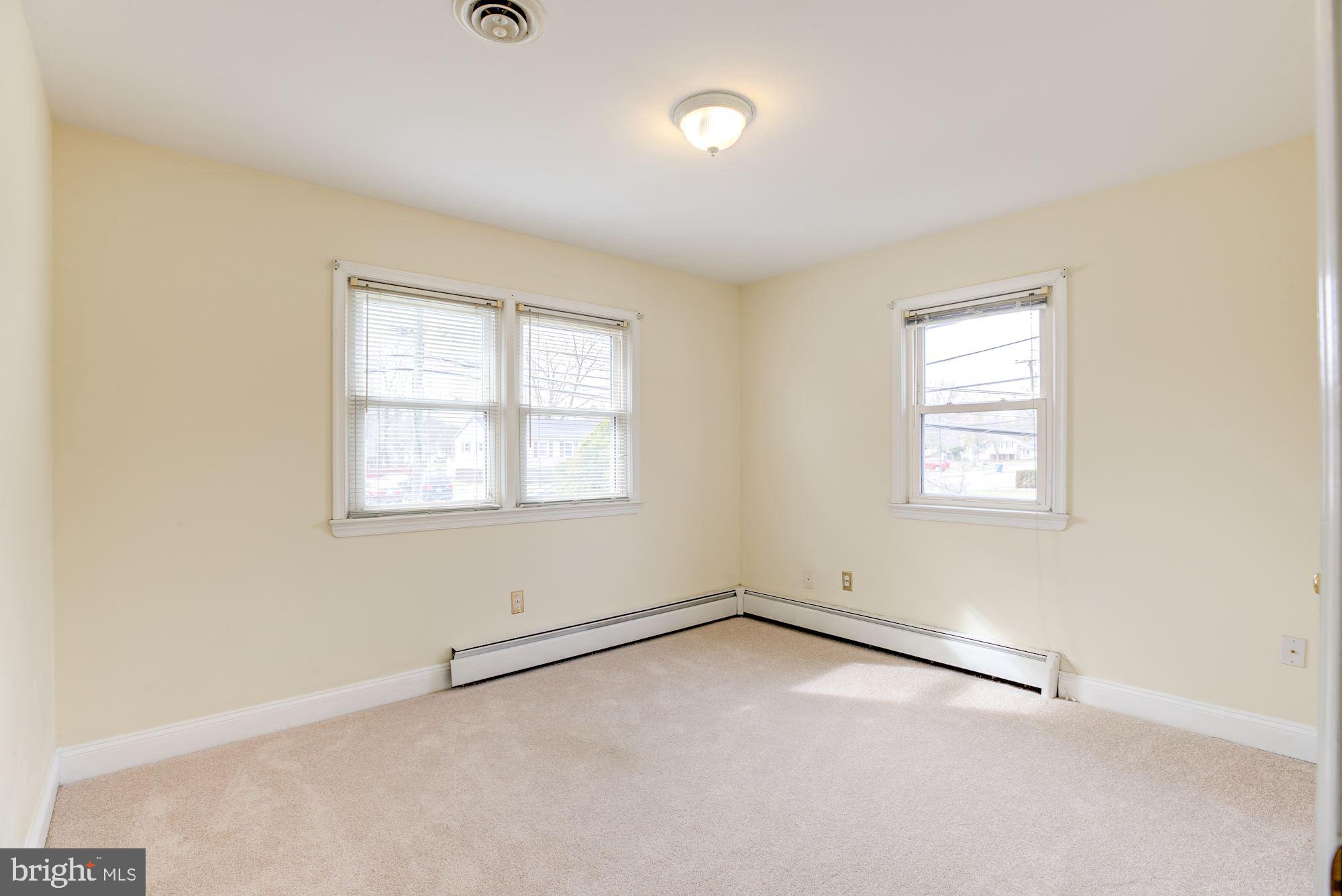 8203 Frye Road Alexandria, VA 22309 - Photo 12 of 34 Upstairs first bedroom