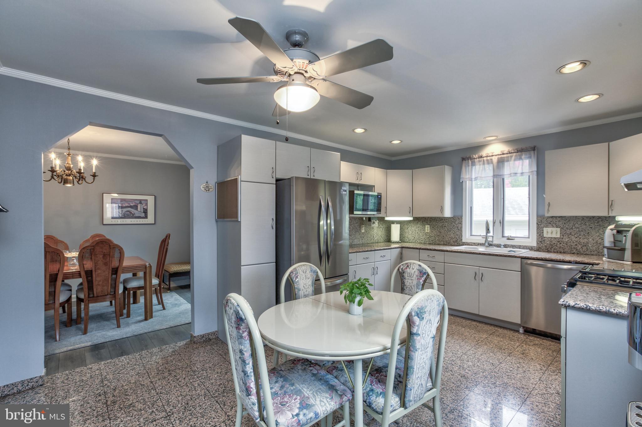 2015 Glenhaven Place Silver Spring, MD 20902 - Photo 18 of 47