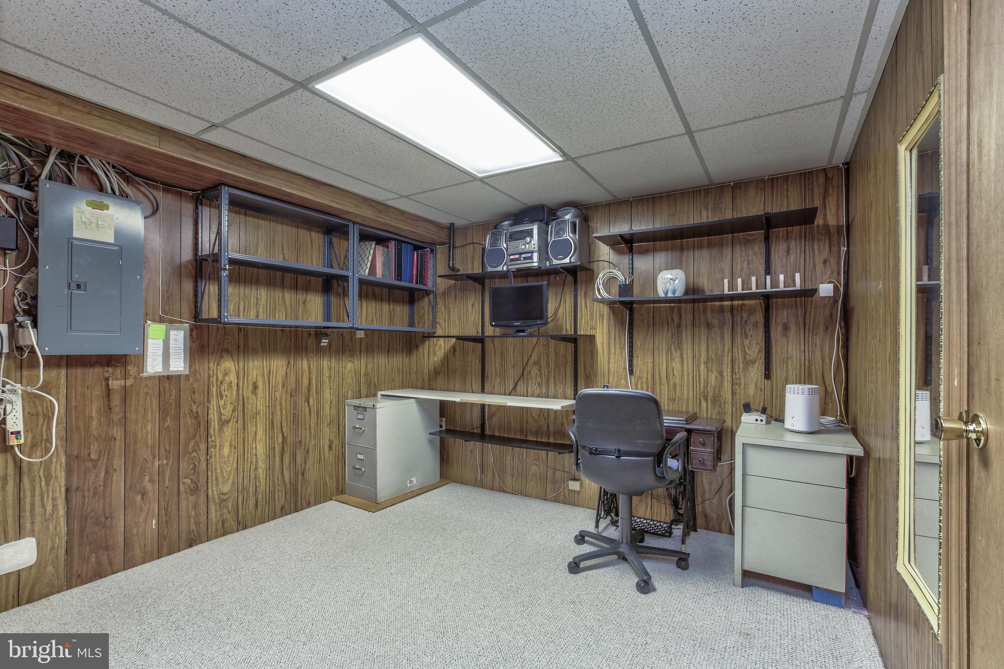 2015 Glenhaven Place Silver Spring, MD 20902 - Photo 34 of 47 Lower level office