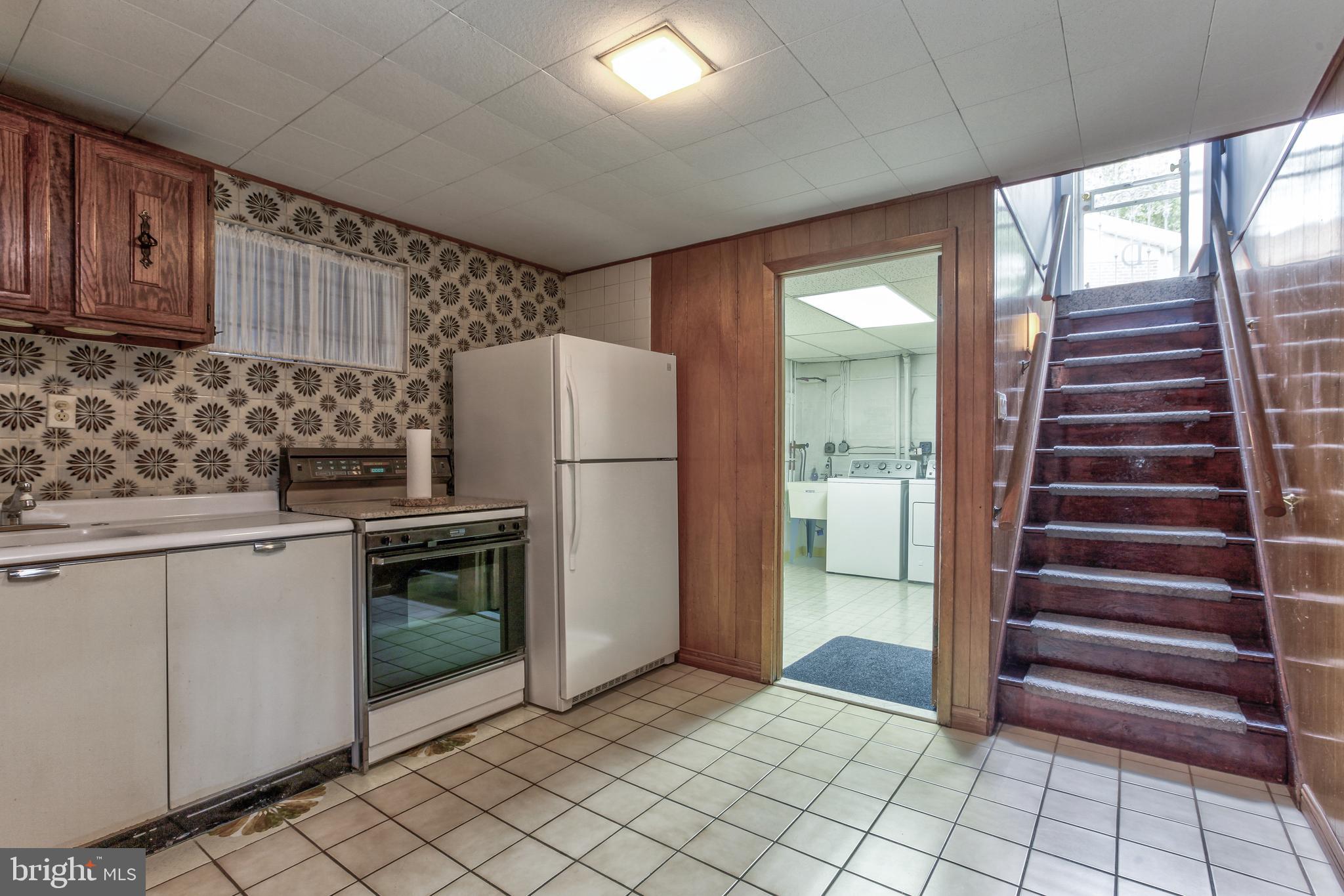2015 Glenhaven Place Silver Spring, MD 20902 - Photo 37 of 47