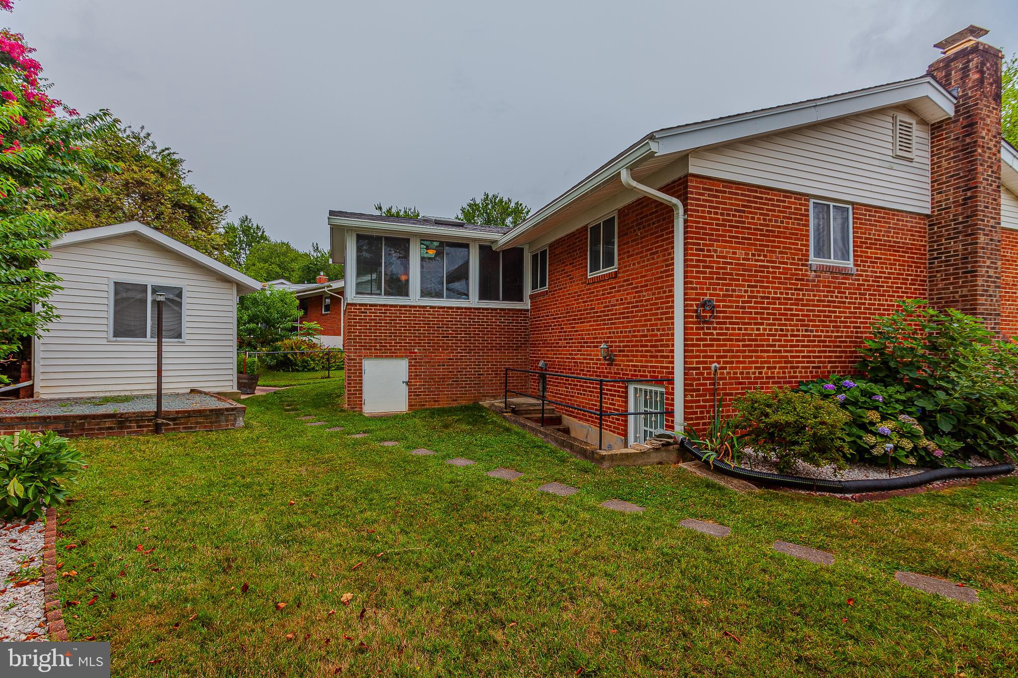 2015 Glenhaven Place Silver Spring, MD 20902 - Photo 46 of 47