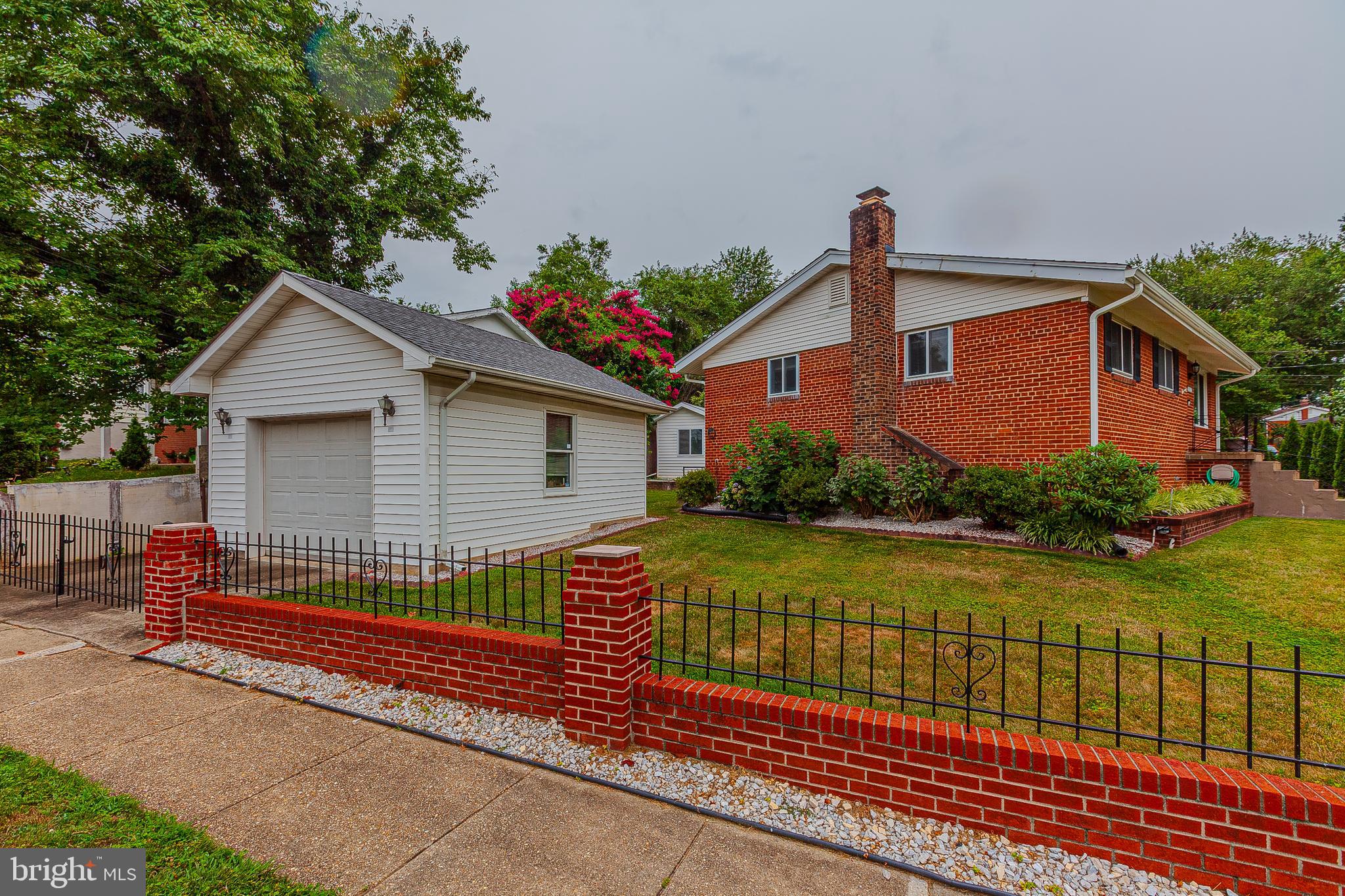 2015 Glenhaven Place Silver Spring, MD 20902 - Photo 47 of 47 Detached garage!