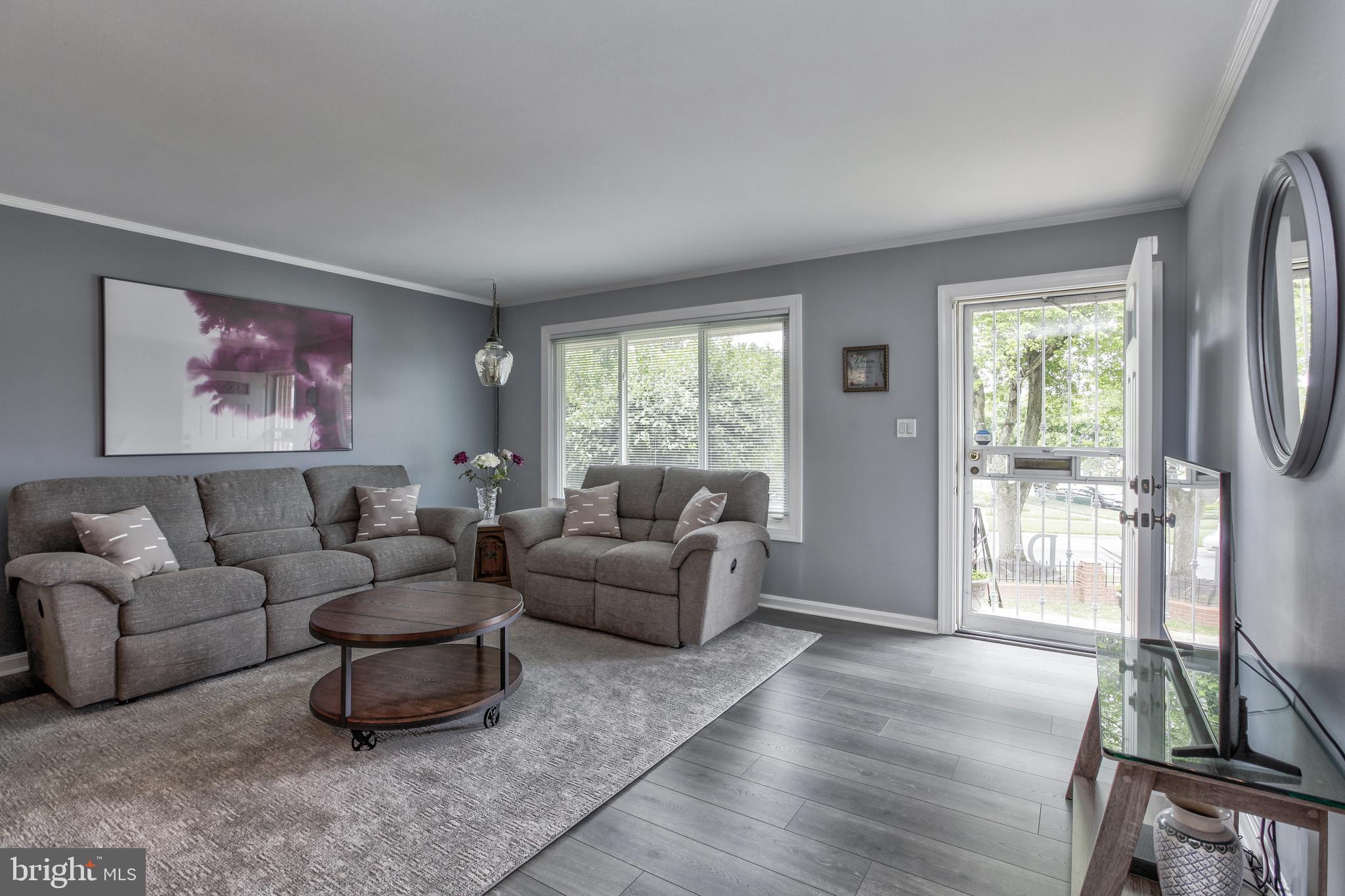 2015 Glenhaven Place Silver Spring, MD 20902 - Photo 7 of 47