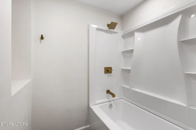 $300,000 | 135 County Road 510, Englewood, TN 37329