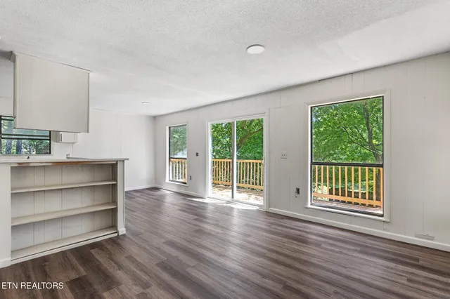 $300,000 | 135 County Road 510, Englewood, TN 37329