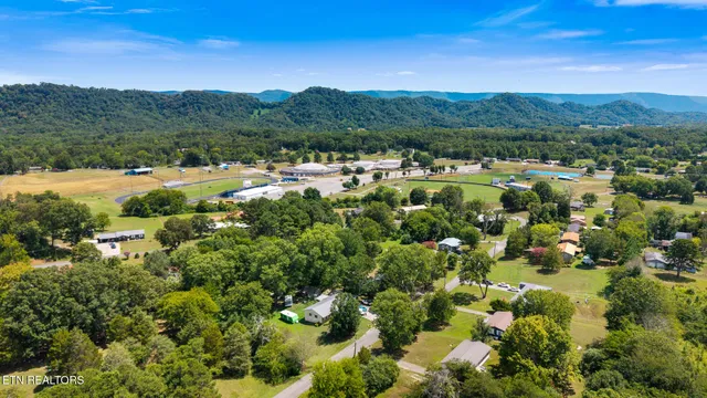 $300,000 | 135 County Road 510, Englewood, TN 37329