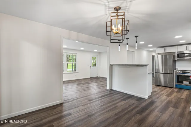 $300,000 | 135 County Road 510, Englewood, TN 37329