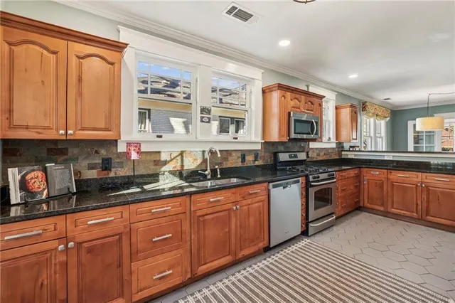 $769,000 | 2077 Ridgedale Road Northeast, Atlanta, GA 30317