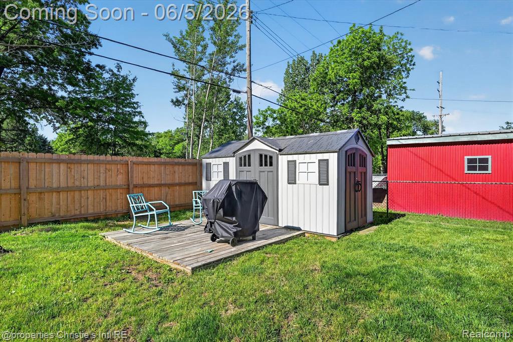 39185 Chase Street Romulus, MI 48174 - Photo 27 of 34