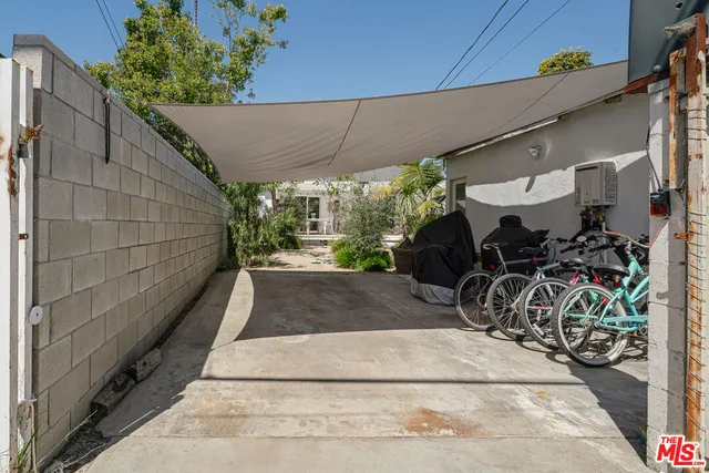 $1,795,000 | 814 Angelus Place, Venice, CA 90291