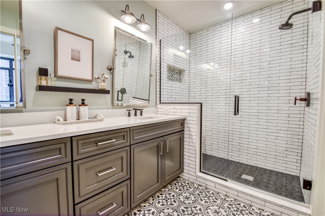 2044 Random Road, Unit 303 Cleveland, OH 44106 - Photo 18 of 20 walk in shower w double sinks/vanity. Private water closet