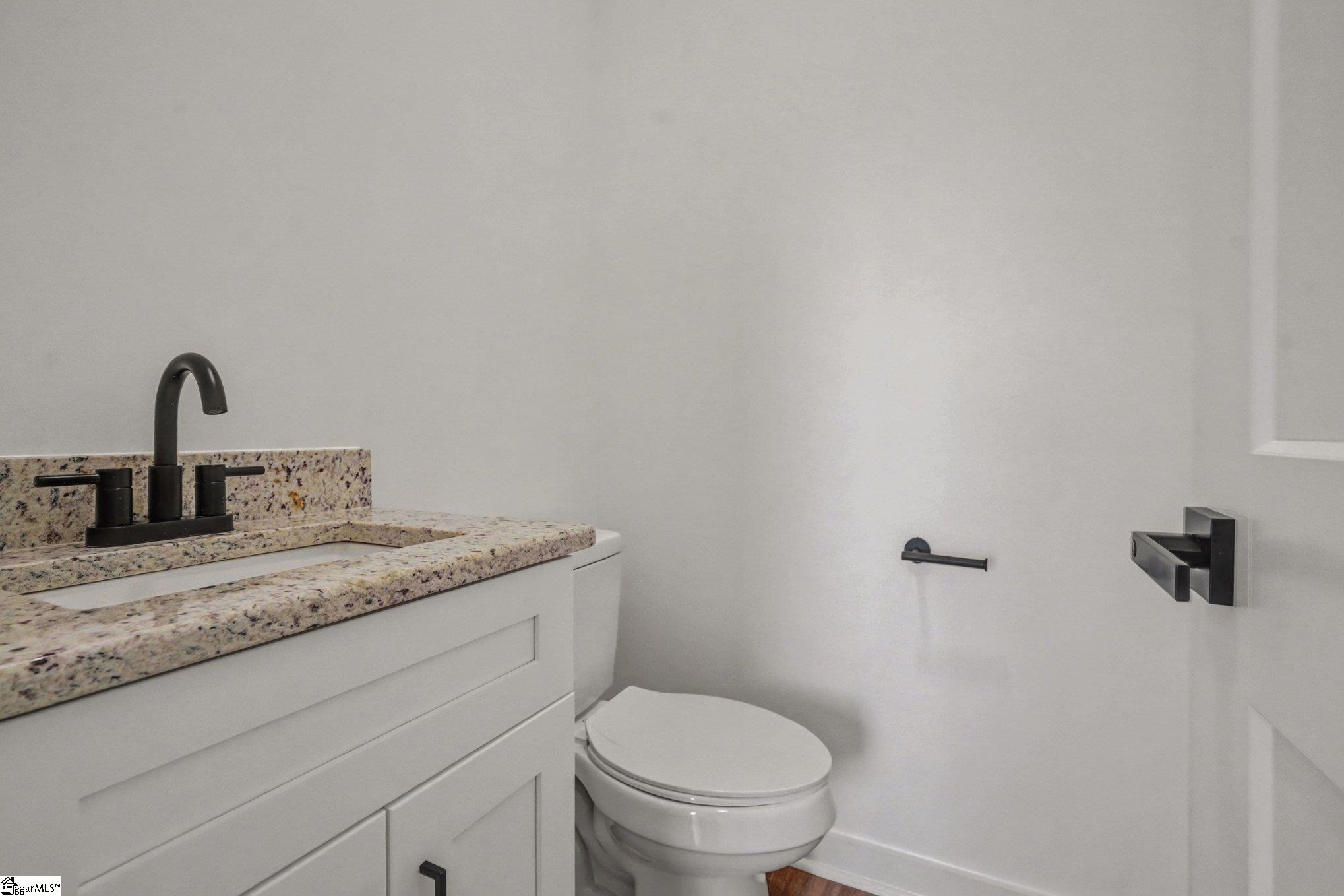 202 Pine Street Easley, SC 29640 - Photo 11 of 29