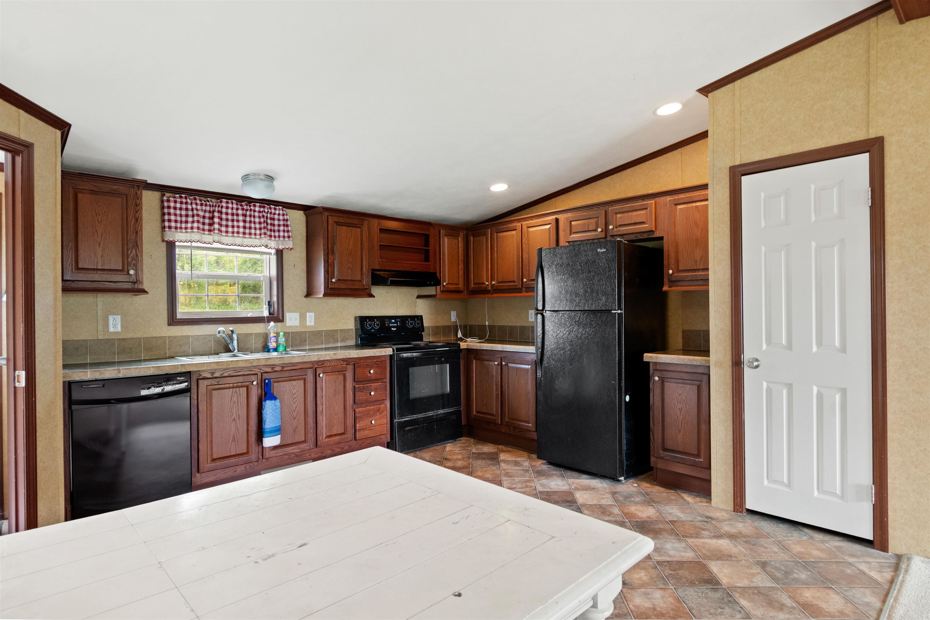 5 Ruth Drive Swanton, VT 05478 - Photo 7 of 35 Gallery Image 7