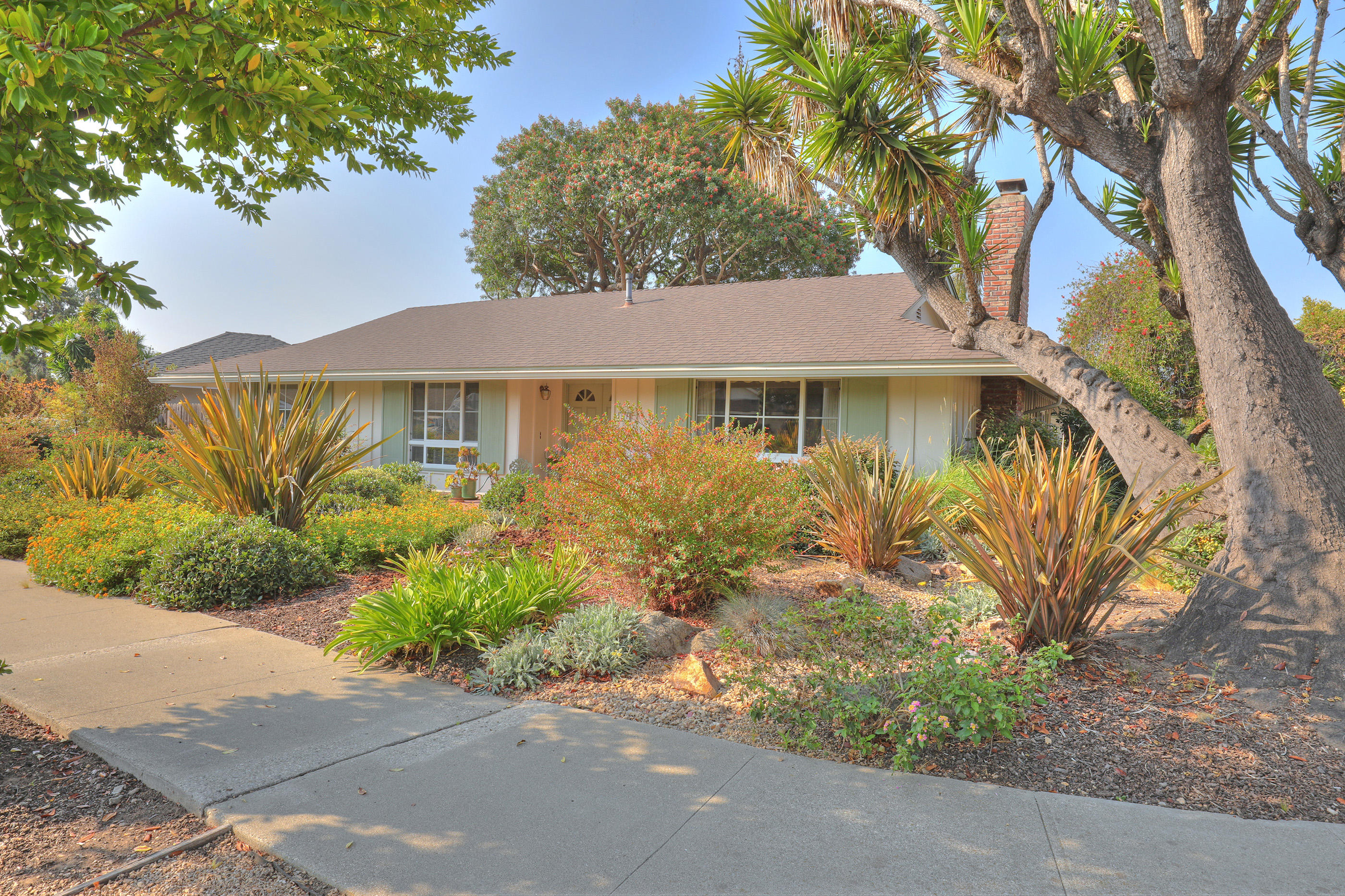 381 Sylvan Drive Goleta, CA 93117 - Photo 22 of 23 Front View