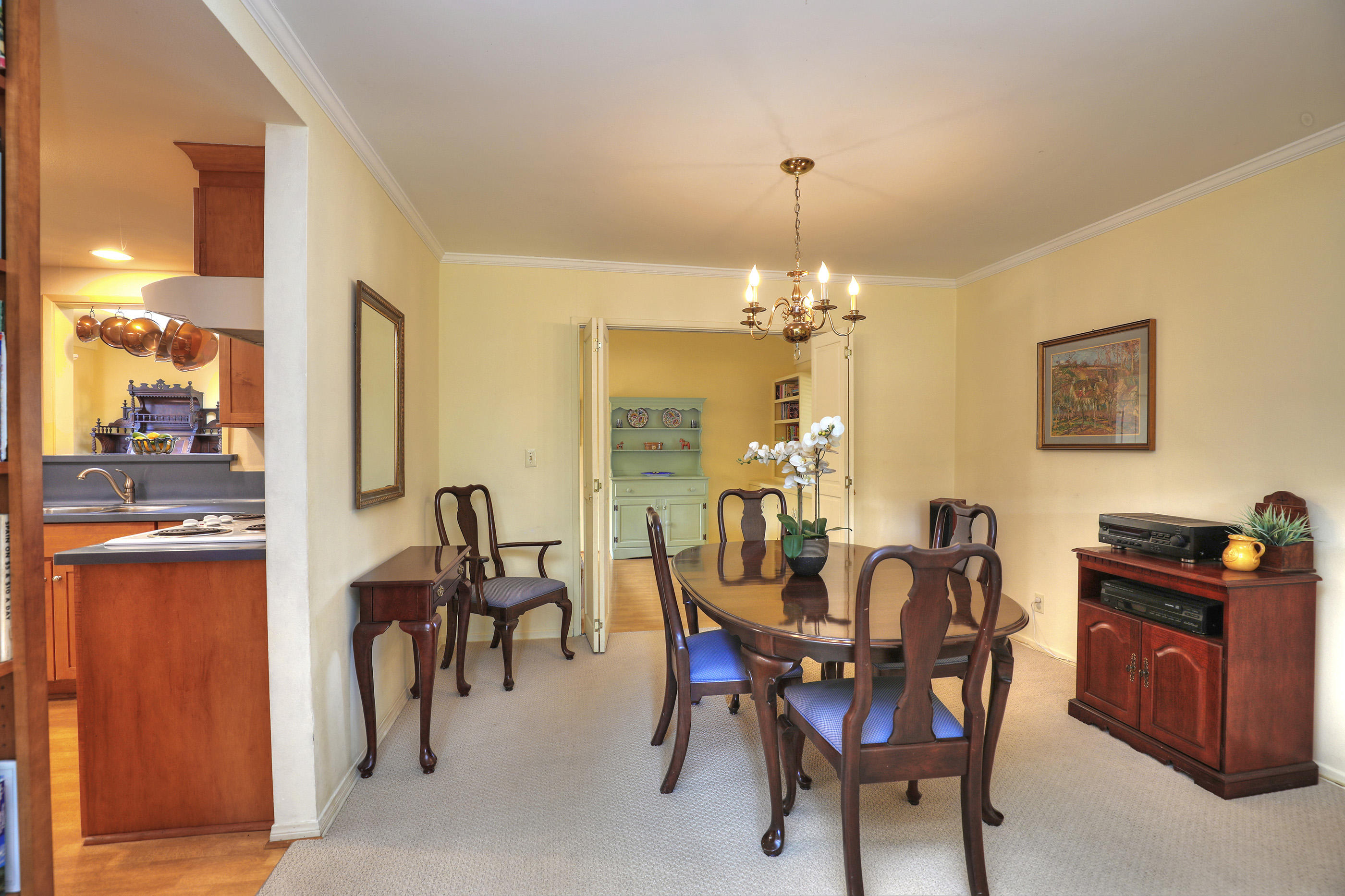 381 Sylvan Drive Goleta, CA 93117 - Photo 4 of 23 Dining Room