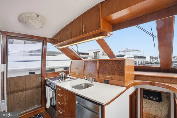 $365,000 | 650 Wharf Street Southwest, Unit X48, Washington, DC 20024