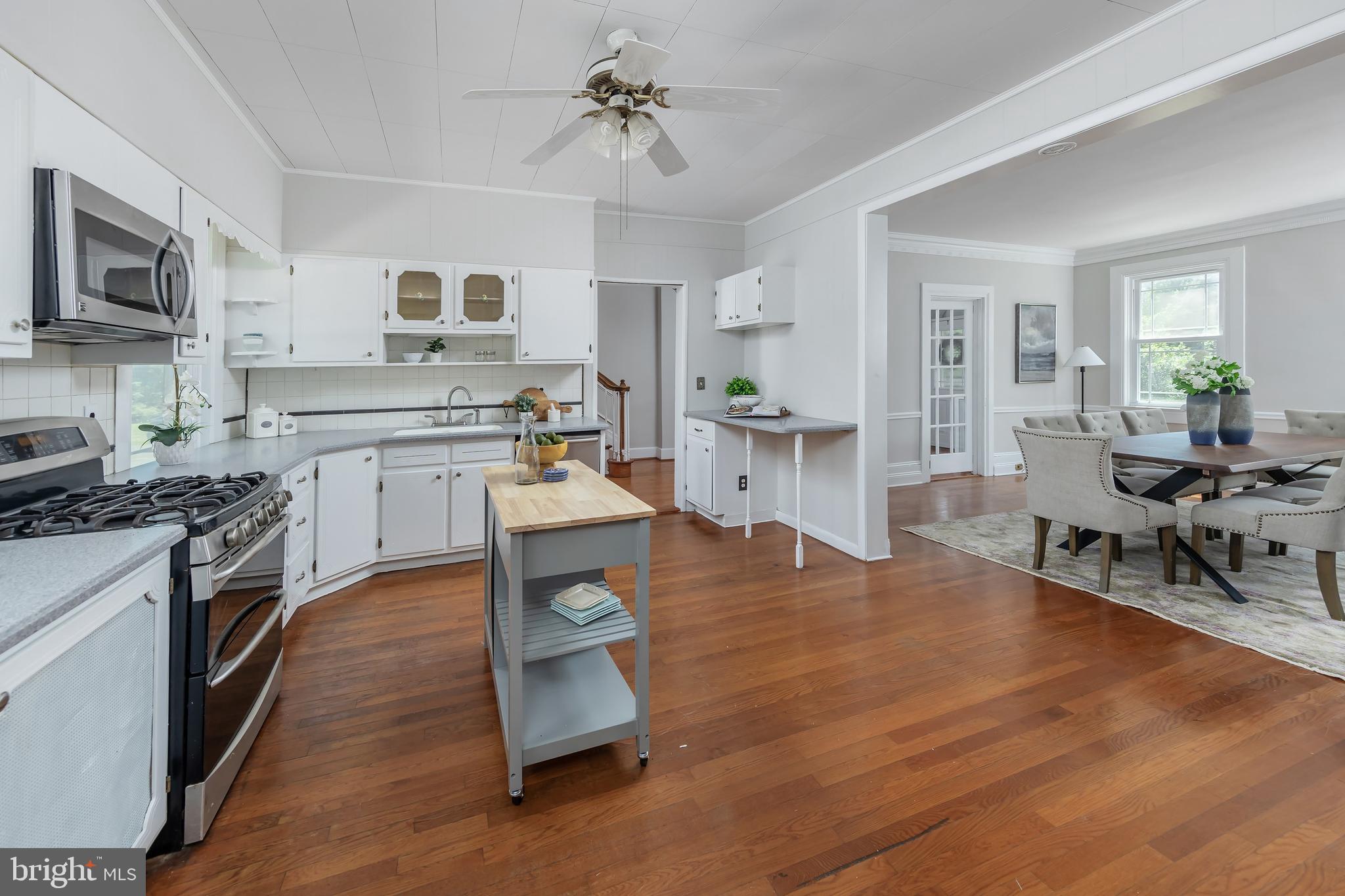 106 Compton Circle Robbinsville, NJ 08691 - Photo 5 of 35