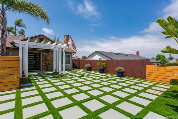 $7,800 | 812 Crest Drive, Encinitas, CA 92024