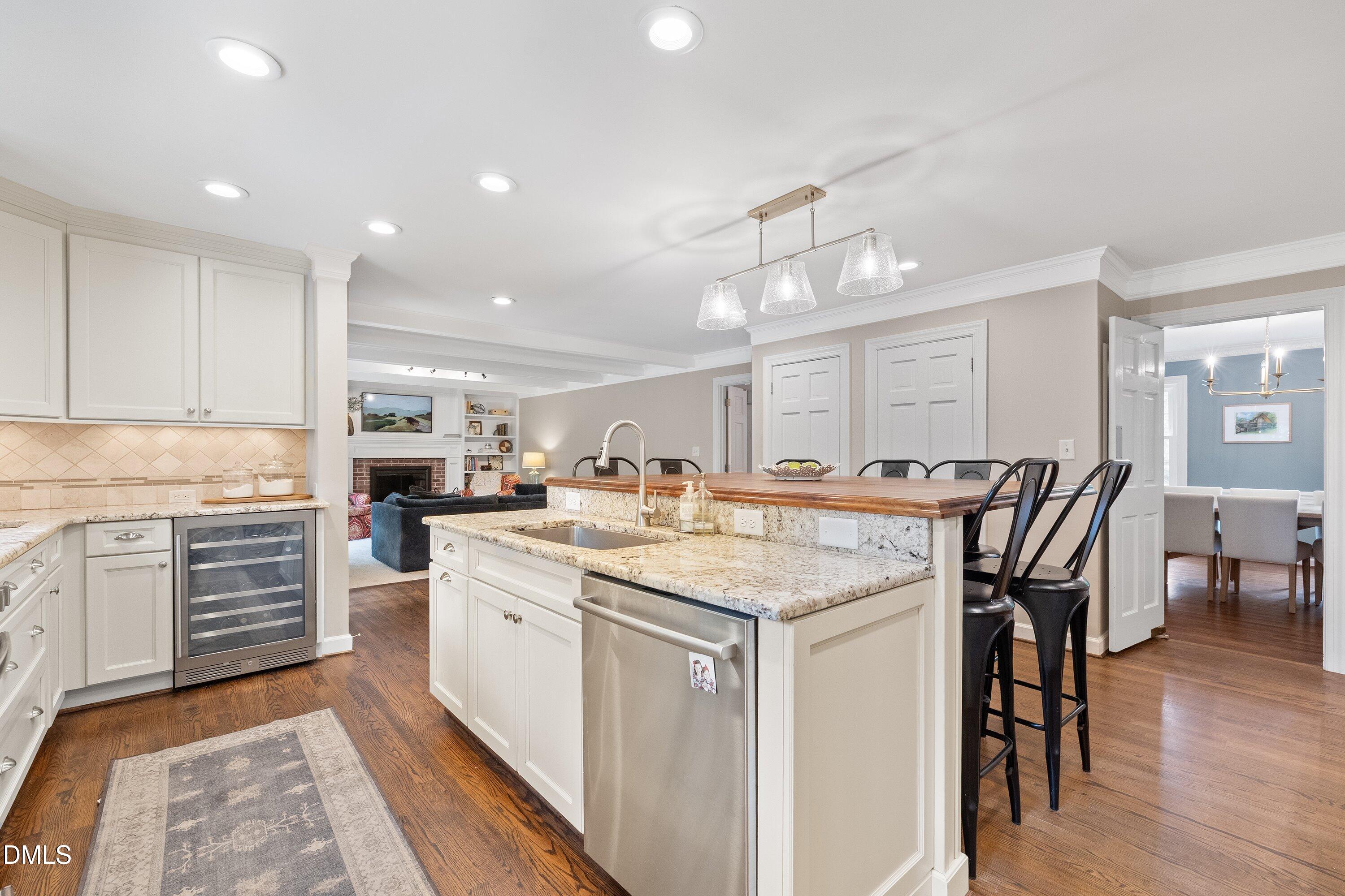3113 Braddock Drive Raleigh, NC 27612 - Photo 21 of 55 22-pool Kitchen