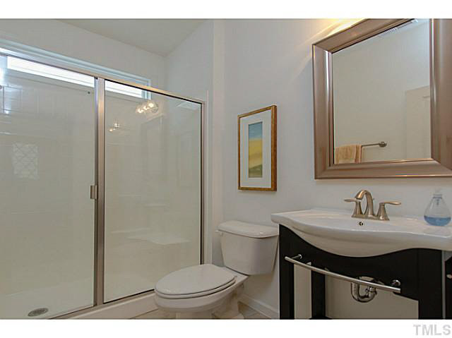 1410 Rodessa Run Raleigh, NC 27607 - Photo 6 of 25 Bathroom