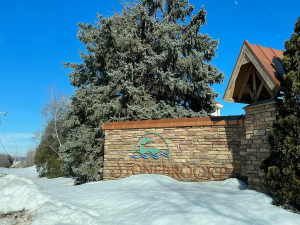 $675,000 | 1586 Norbert Lane, Shakopee, MN 55379