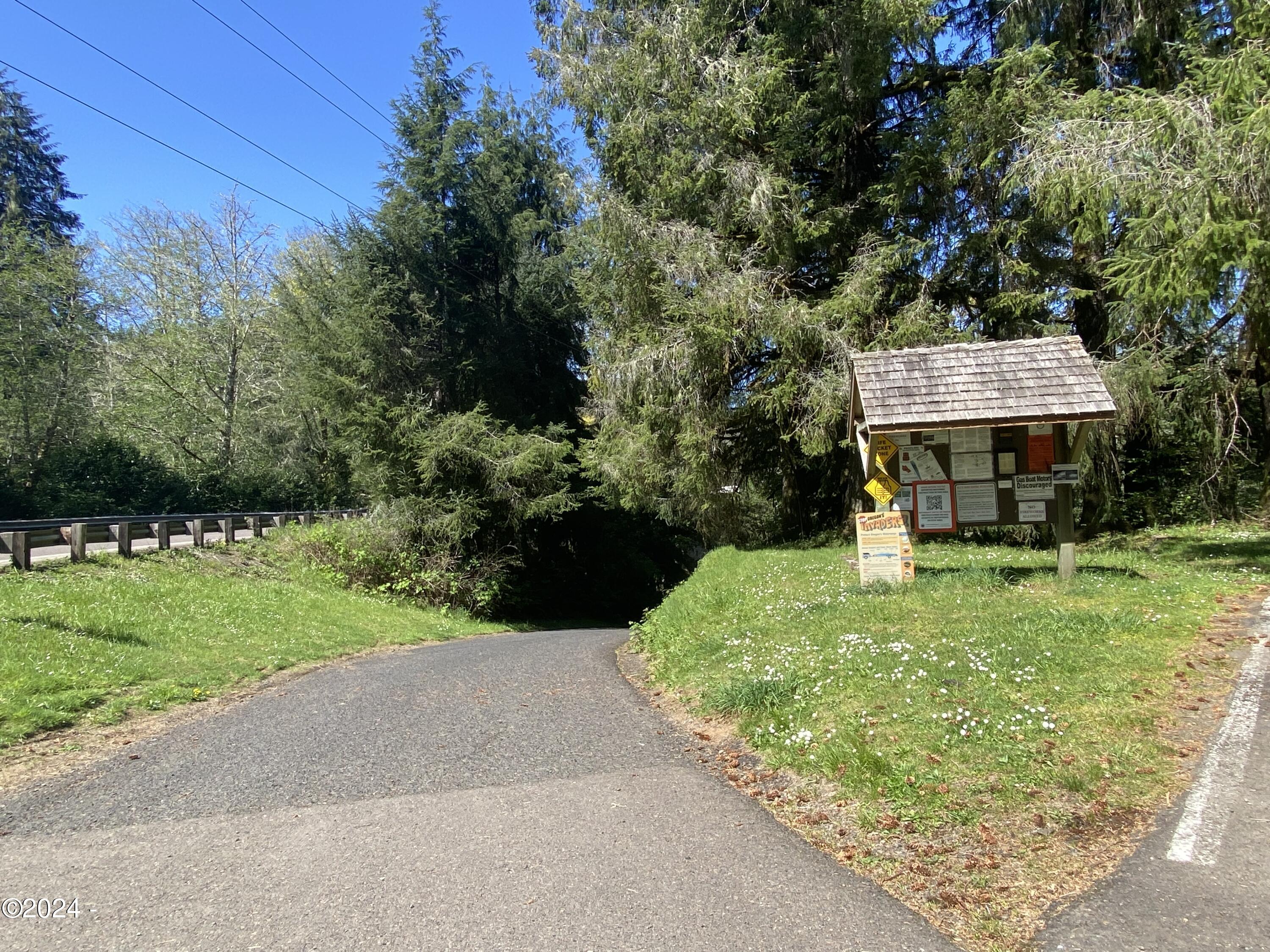 1000 Hamer Road Siletz, OR 97380 - Photo 9 of 11 Driftboat Ramp