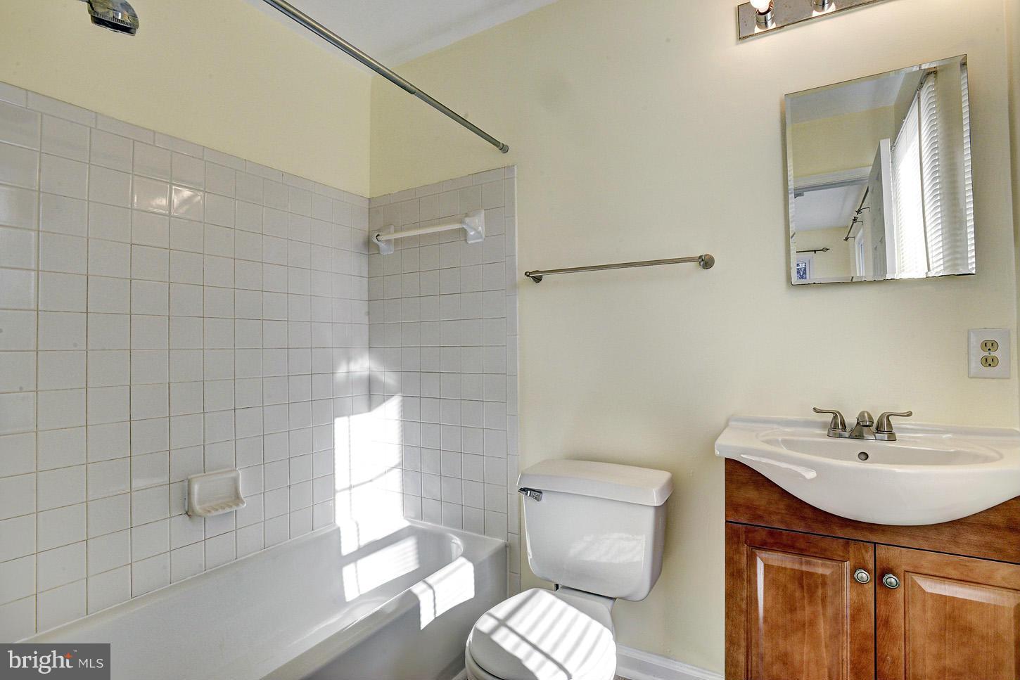 2635 Deer Ridge Drive Silver Spring, MD 20904 - Photo 12 of 23 Bath (Master)