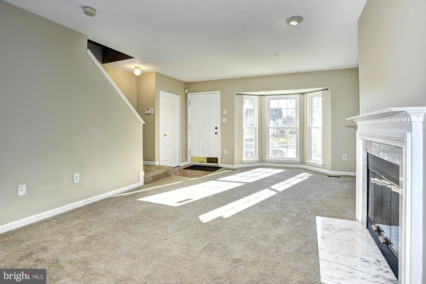 2635 Deer Ridge Drive Silver Spring, MD 20904 - Photo 4 of 23 Living Room