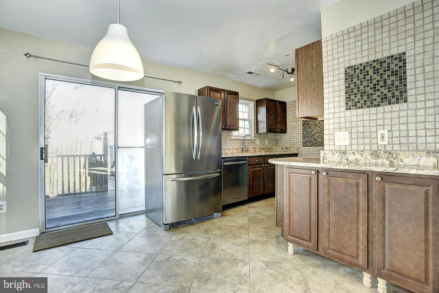 2635 Deer Ridge Drive Silver Spring, MD 20904 - Photo 6 of 23 Kitchen