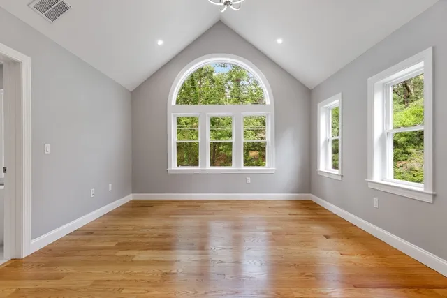 $1,649,900 | 16 Old Cambridge Turnpike, Lincoln, MA 01773