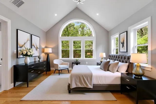 $1,649,900 | 16 Old Cambridge Turnpike, Lincoln, MA 01773