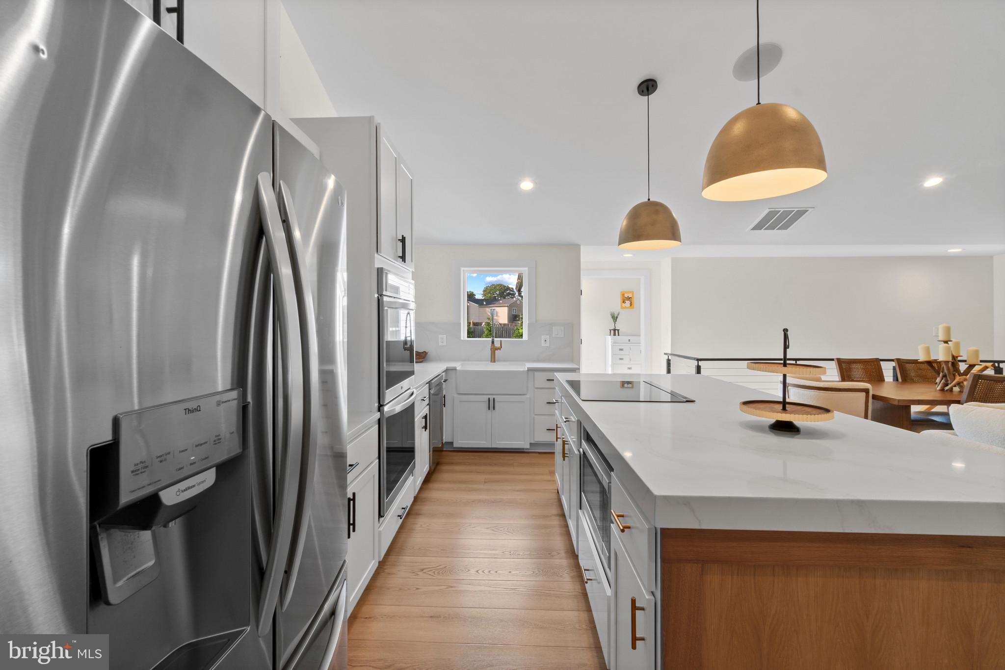 428 Royal Beach Road Pasadena, MD 21122 - Photo 10 of 48 Kitchen