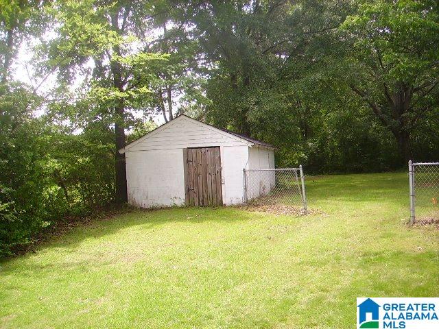 147 Crest Road East Bessemer, AL 35023 - Photo 16 of 17