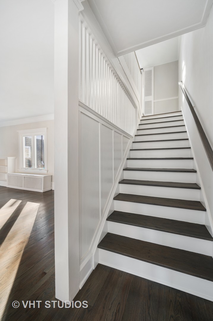 632 Abbotsford Road Kenilworth, IL 60043 - Photo 11 of 30 a view of entryway and hall with wooden floor