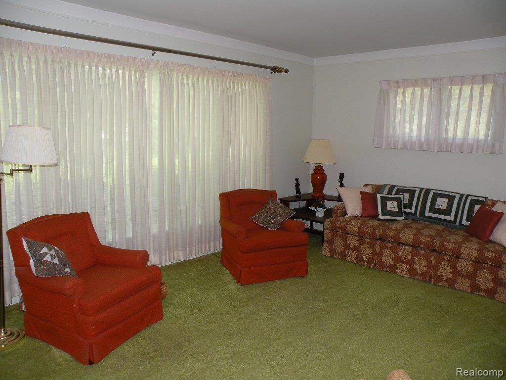 47257 Curtis Road Northville, MI 48168 - Photo 12 of 20 Curtis Family Room v1