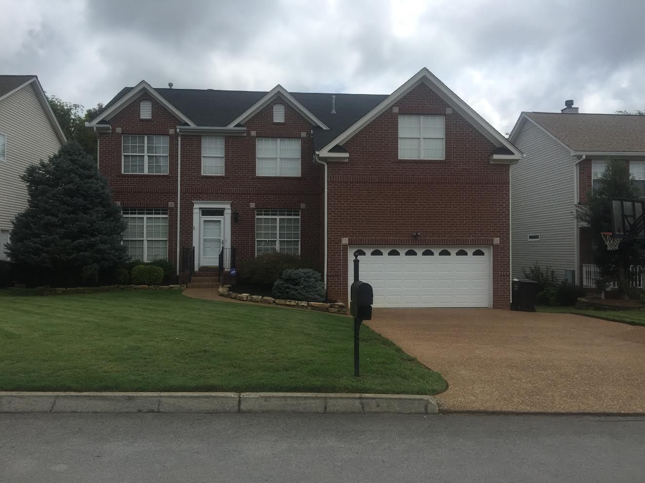 1198 Vale View Road Knoxville, TN 37922 - Photo 1 of 35 Gallery Image 1
